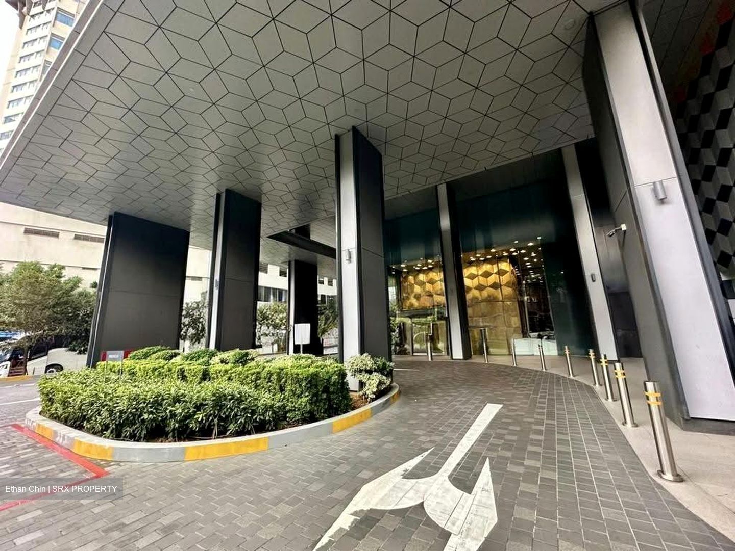 Centrium Square (D8), Office #626817741